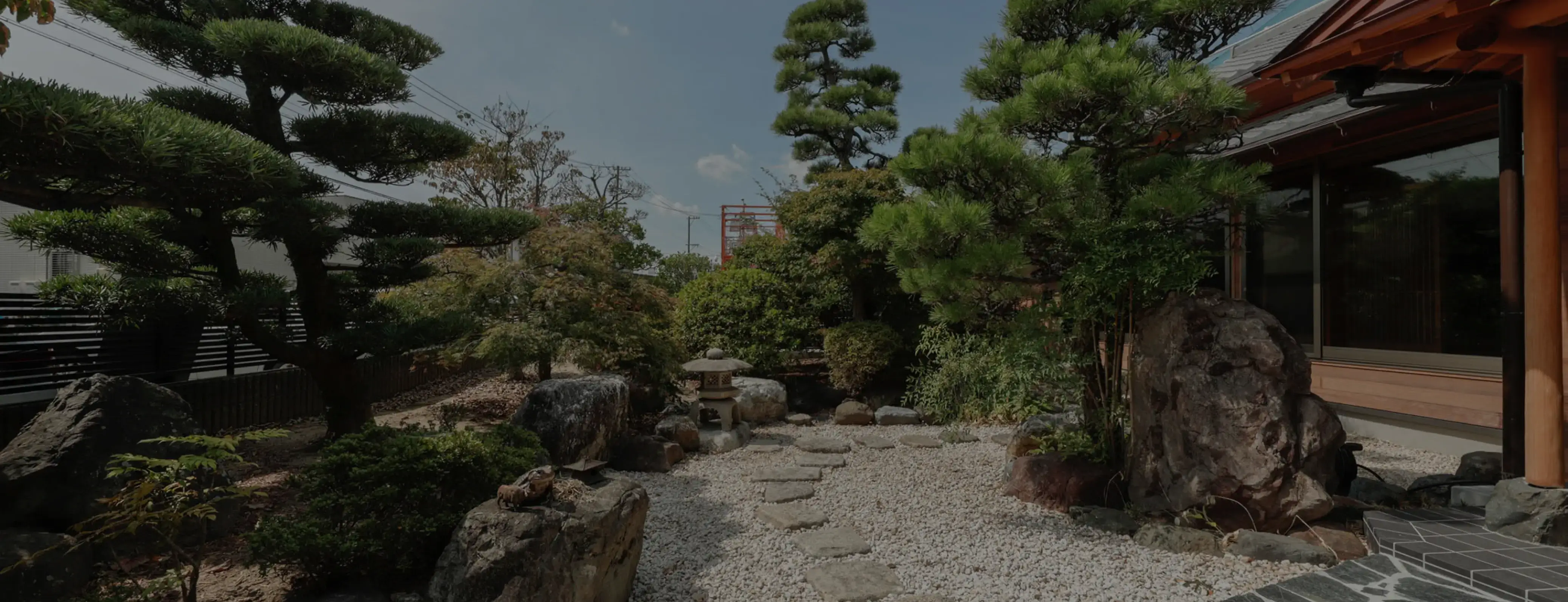 新しい命を百年の歴史に刻まれた重要文化財を未来へ繋ぐ、野々山建設の再生技術。
